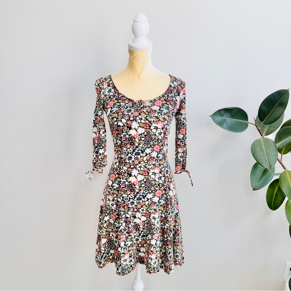 Betsey Johnson vintage Y2K floral jersey flared dress